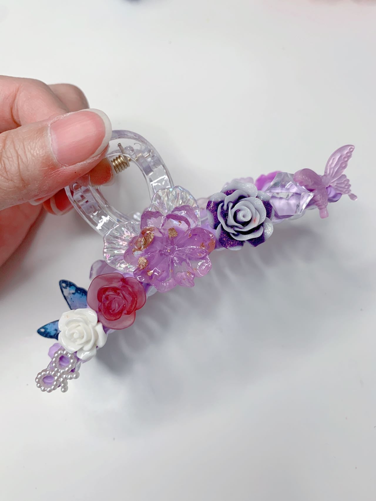 Custom Decoden Hair Claws(Hair Clips)with Pearls and Rhinestones, whipped cream Hair Claws, Women Vintage Resin Hair Claw Large Shark