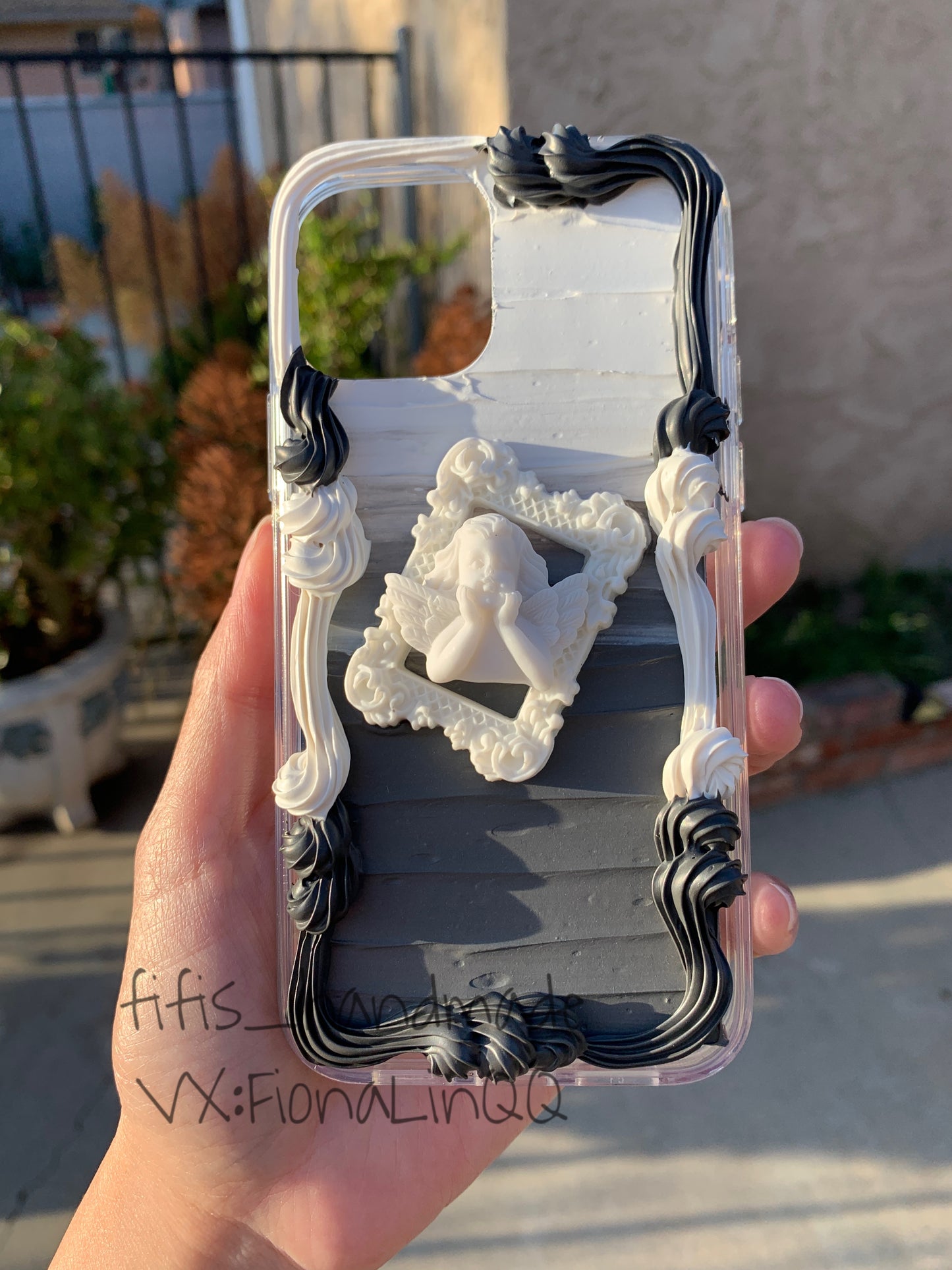 Butterfly Custom Decoden phone case, whipped cream phone case, golden flowers angle case Simple style, flower butterfly