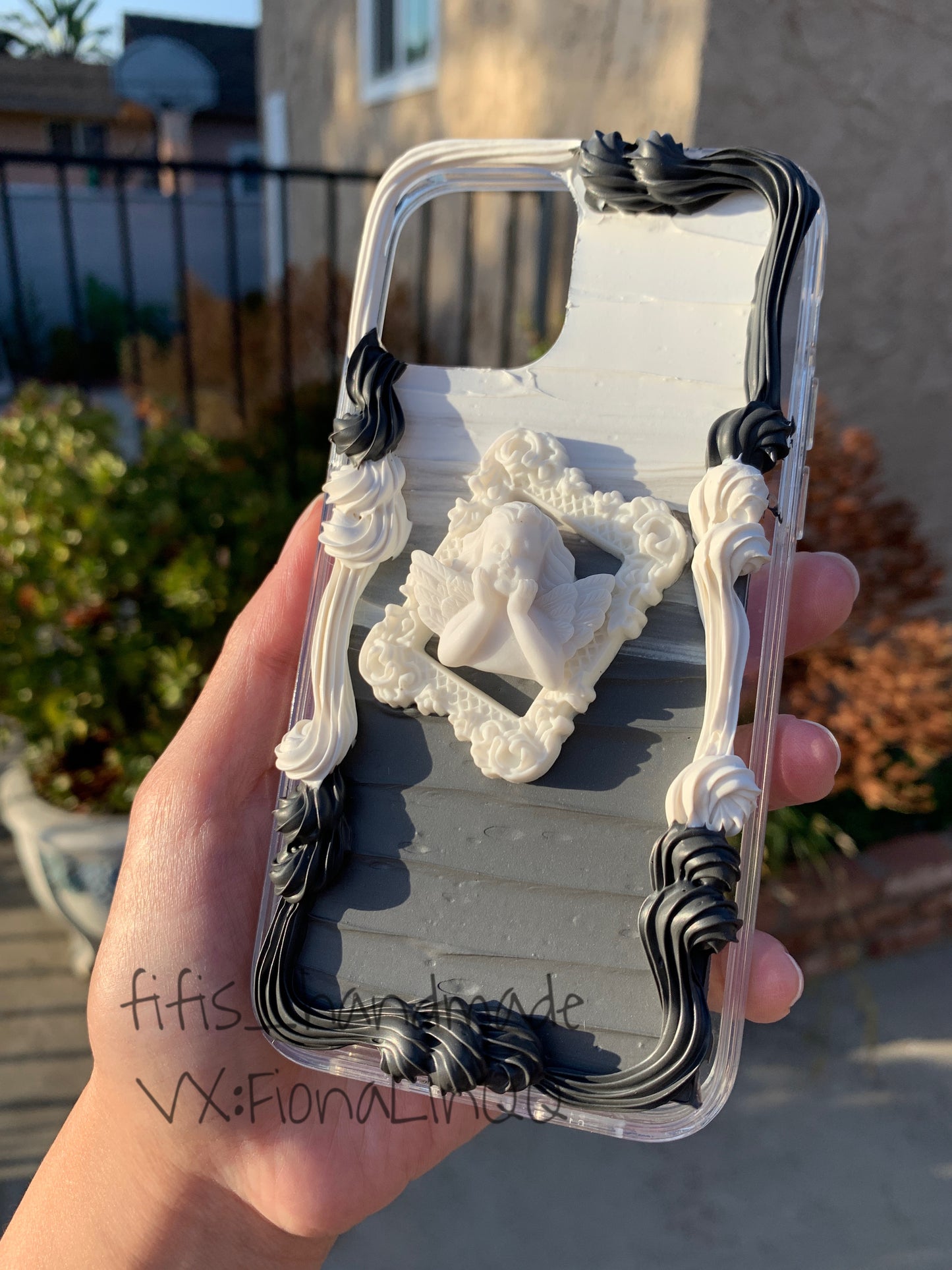 Butterfly Custom Decoden phone case, whipped cream phone case, golden flowers angle case Simple style, flower butterfly